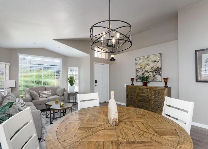 Casa De Mojave Holiday home *